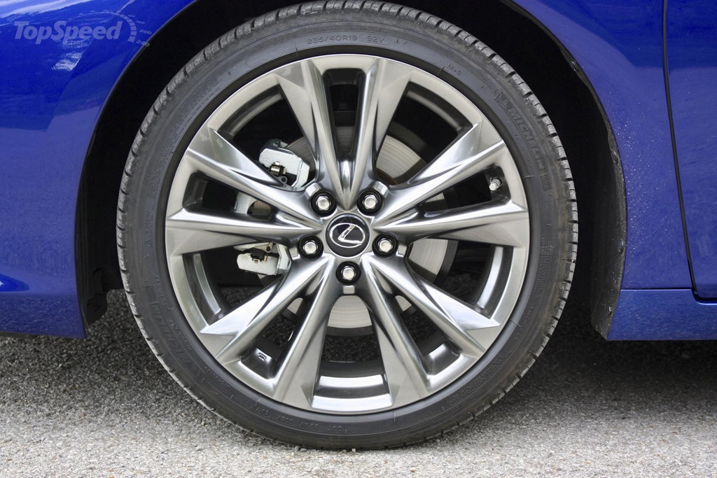 Lexus ES cuốn hút hơn với phiên bản thể thao