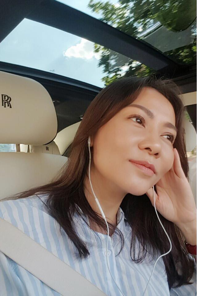 Cuộc sống giàu sang như bà hoàng của ca sĩ Thu Minh