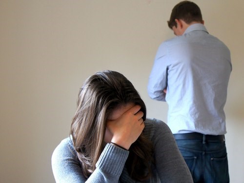 Hi vọng tái hợp để con trai không thiếu thốn tình cảm của tôi đã bị chồng bóp chết bằng một câu nói