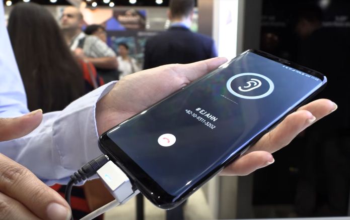 Màn hình smartphone sắp kiêm chức năng loa âm thanh Màn hình smartphone sắp kiêm chức năng loa âm thanh