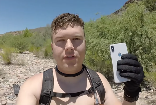 iPhone X sống sót sau hai tuần nằm dưới sông