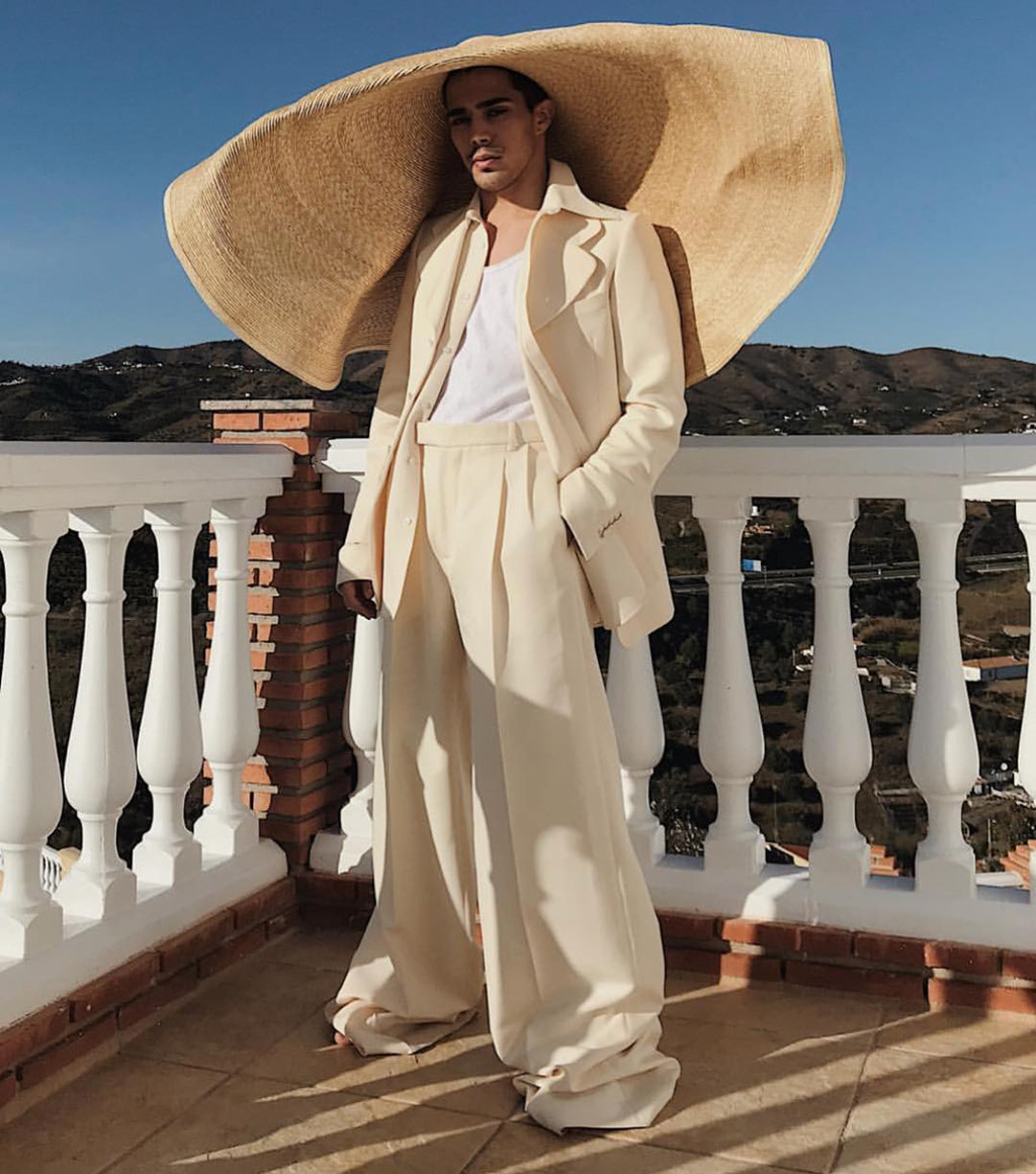 Đến lượt nam giới cũng lăng xê chiếc mũ vành siêu rộng