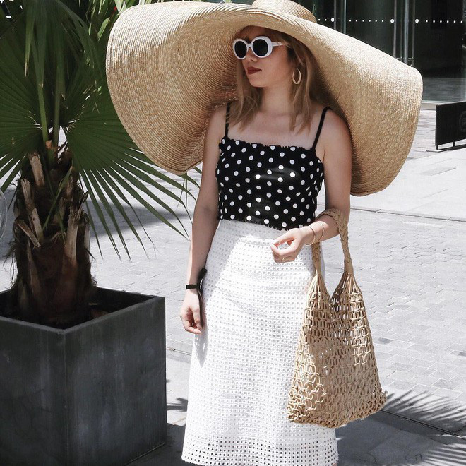 Đến lượt nam giới cũng lăng xê chiếc mũ vành siêu rộng