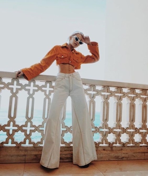 Quần ống loe đã trở lại, hứa hẹn lợi hại hơn xưa! Quần ống loe đã trở lại, hứa hẹn lợi hại hơn xưa!