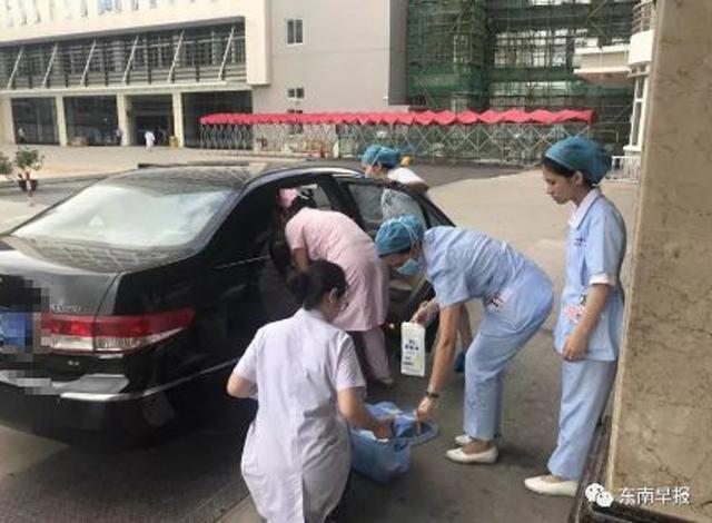 Không hề biết mang thai tháng cuối vì béo, người phụ nữ đẻ rơi con ngay trên ô tô