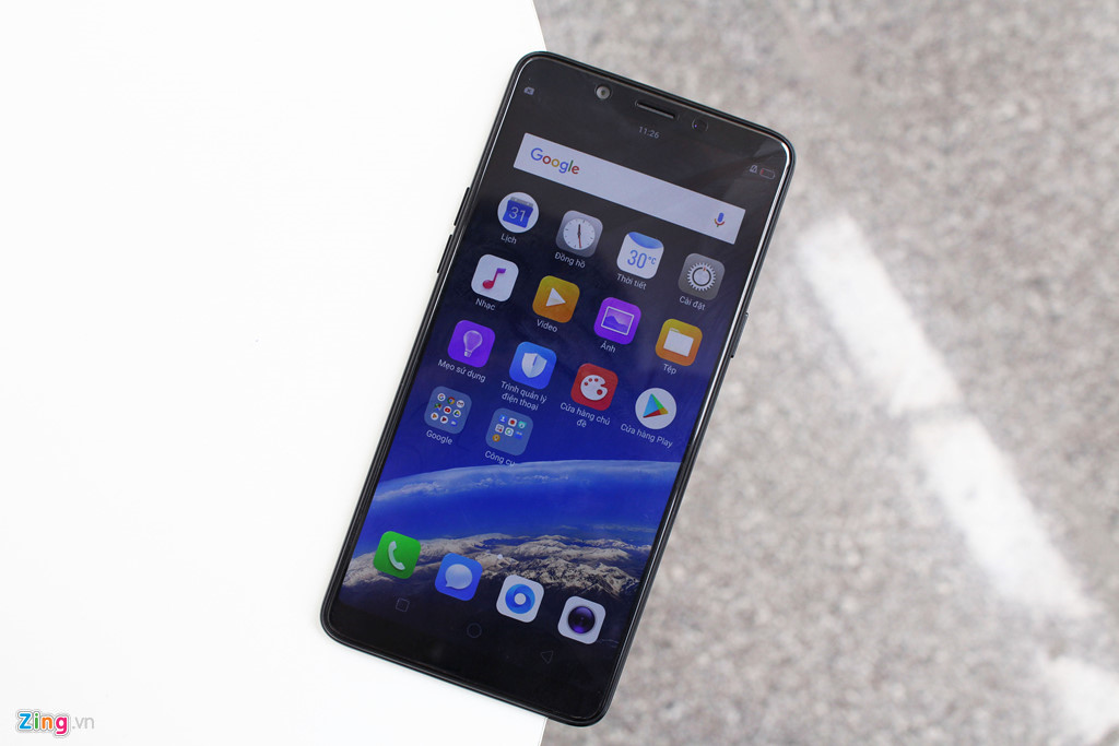 5 smartphone tầm trung giá mềm vừa về Việt Nam