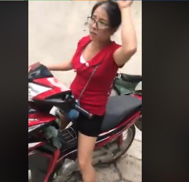 Tao cầu cho con tao bị gì để mày chịu trách nhiệm, câu nói của bà mẹ dậy sóng MXH