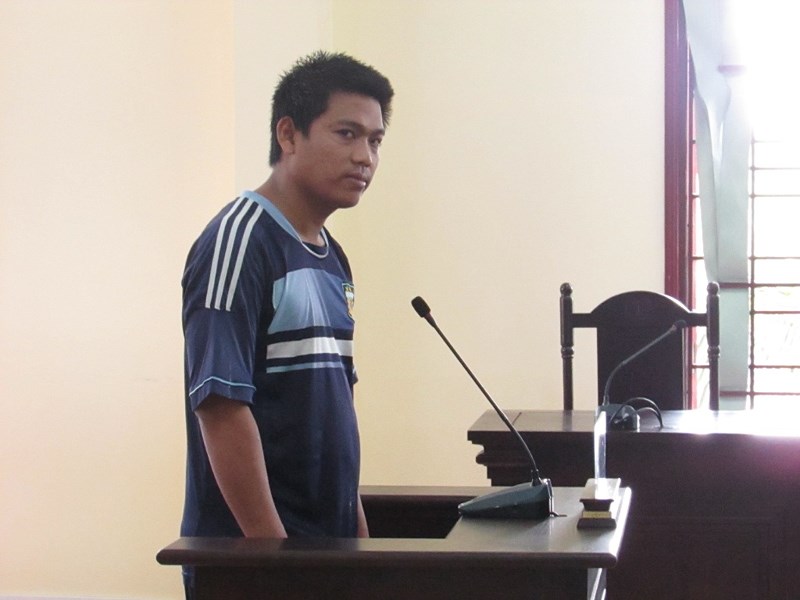 Cậu họ tâm thần xâm hại cháu gái nhỏ nhiều lần