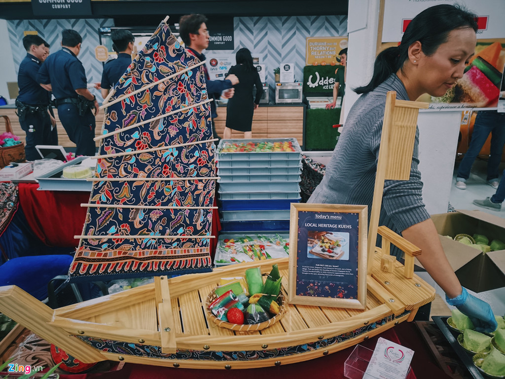 Cách chính phủ Singapore tiếp đãi hàng nghìn người không tốn một xu Cách chính phủ Singapore tiếp đãi hàng nghìn người không tốn một xu
