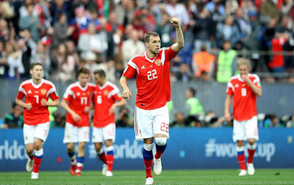 Nga giành chiến thắng năm sao trong trận mở màn World Cup 2018