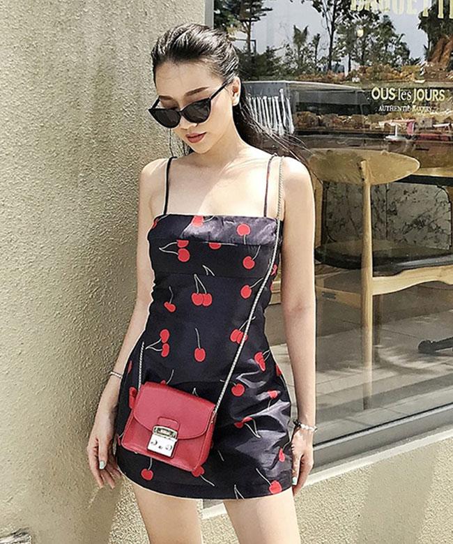 Có một kiểu họa tiết còn xinh hơn chấm bi mà bạn cần phải sắm cho mùa hè