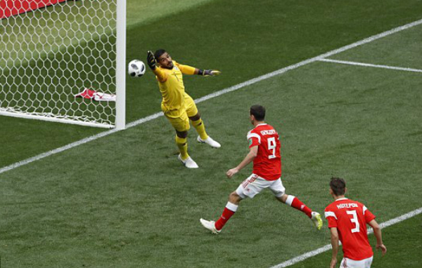 Nga giành chiến thắng năm sao trong trận mở màn World Cup 2018