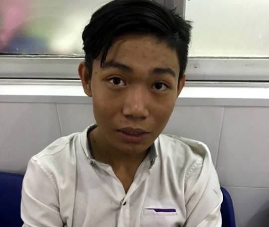 Bảo vệ đâm chết đồng nghiệp chỉ vì tiền boa