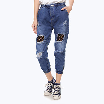 7 mẫu quần jeans siêu chuẩn cho cô nàng nấm lùn 7 mẫu quần jeans siêu chuẩn cho cô nàng nấm lùn