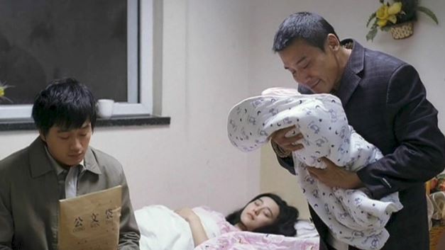 Vụ Phạm Băng Băng khởi kiện, đòi bồi thường 1,8 tỷ: Sự thật về bức ảnh cho con bú Vụ Phạm Băng Băng khởi kiện, đòi bồi thường 1,8 tỷ: Sự thật về bức ảnh cho con bú