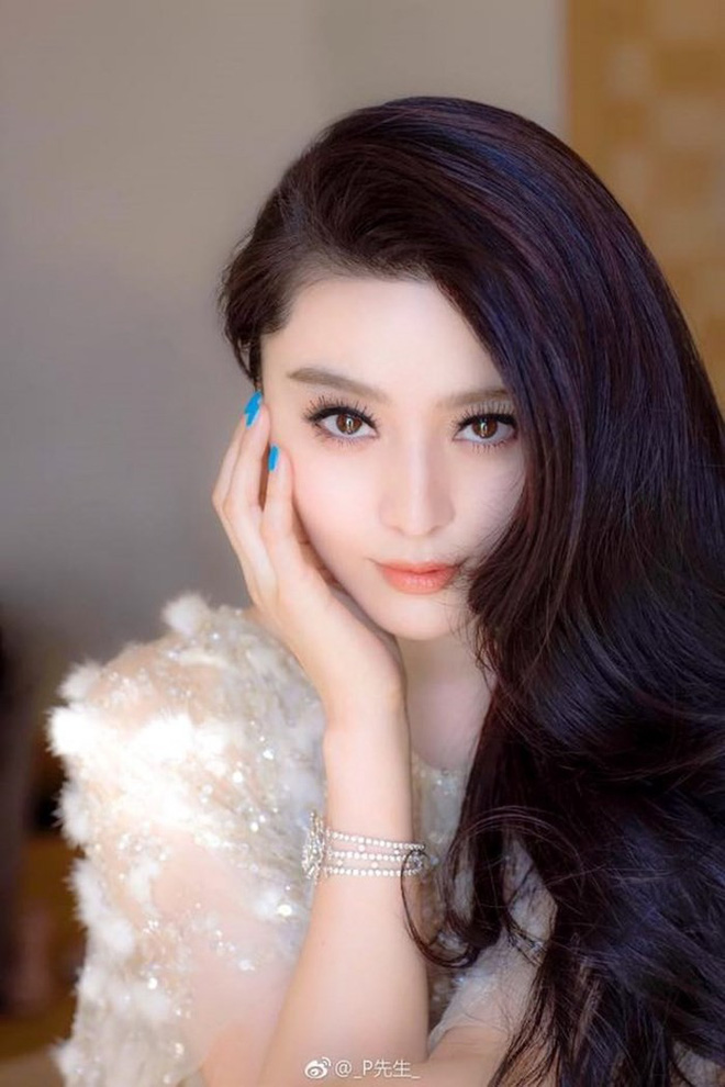 Vụ Phạm Băng Băng khởi kiện, đòi bồi thường 1,8 tỷ: Sự thật về bức ảnh cho con bú Vụ Phạm Băng Băng khởi kiện, đòi bồi thường 1,8 tỷ: Sự thật về bức ảnh cho con bú