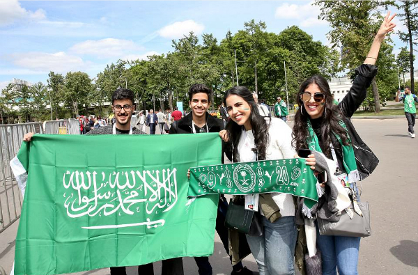 Nga giành chiến thắng năm sao trong trận mở màn World Cup 2018