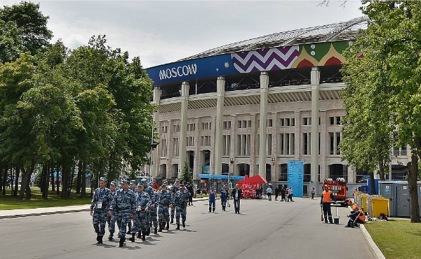 Nga giành chiến thắng năm sao trong trận mở màn World Cup 2018