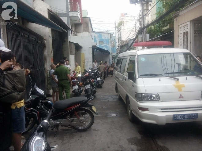 TP.HCM: Vợ về nhà bàng hoàng phát hiện chồng con đã chết, trên người có nhiều vết chém nghi bị sát hại