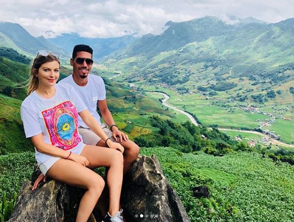 Smalling đánh vần tiếng Việt siêu giỏi khi đi học ở Hạ Long Smalling đánh vần tiếng Việt siêu giỏi khi đi học ở Hạ Long