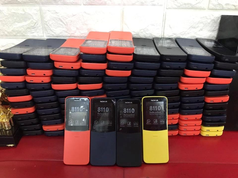 Nokia 8110 4G hàng giả tại Việt Nam, rẻ hơn nhiều, có thêm màu cam