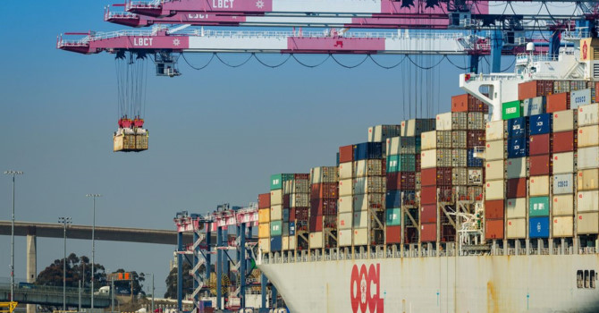 Áp thuế lên 50 tỷ USD hàng nhập khẩu, Mỹ cứng rắn với Trung Quốc