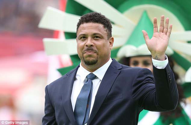 Tổng thống Putin biểu cảm hài hước trong trận thắng 5 sao của Nga