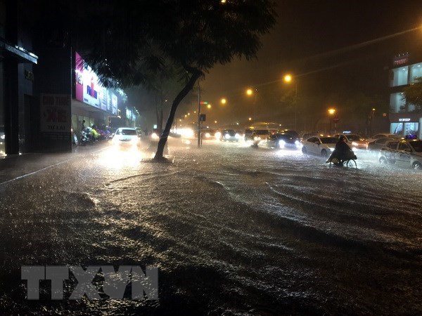 Đêm 15/6, Hà Nội có mưa dông, vùng núi phía Bắc nguy cơ xảy ra lũ quét