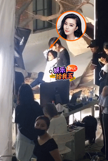 Phạm Băng Băng tươi cười thoải mái giữa cơn bão scandal có con riêng, bỏ quốc tịch Trung Quốc