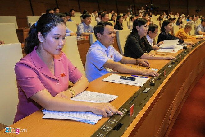 Quốc hội lên án các hành vi quá khích, xuyên tạc sự thật