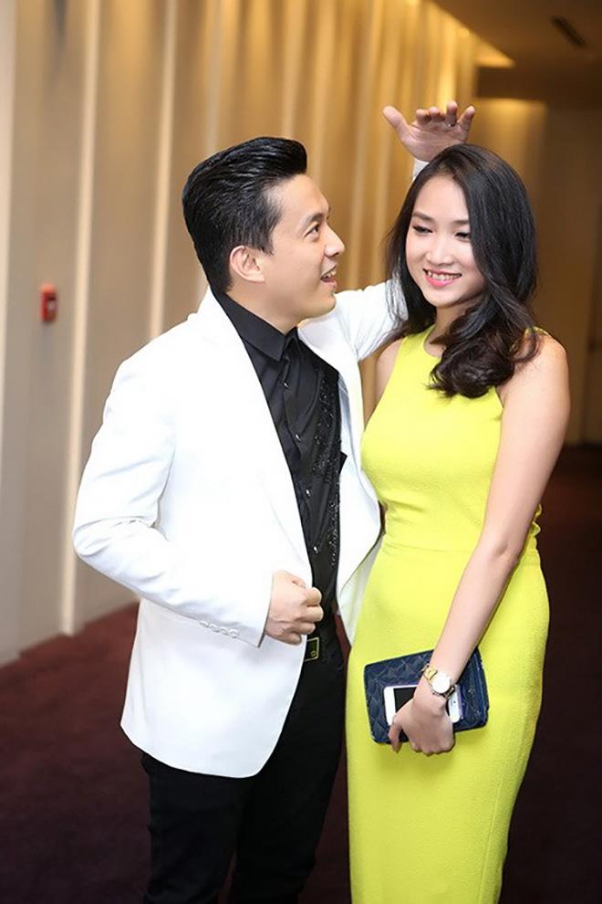 Lam Trường: Fan biết vợ đi xem tôi hát nhưng vẫn lên sân khấu ôm, hôn tôi Lam Trường: Fan biết vợ đi xem tôi hát nhưng vẫn lên sân khấu ôm, hôn tôi