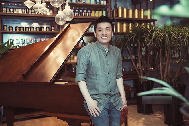 Lam Trường: Fan biết vợ đi xem tôi hát nhưng vẫn lên sân khấu ôm, hôn tôi Lam Trường: Fan biết vợ đi xem tôi hát nhưng vẫn lên sân khấu ôm, hôn tôi