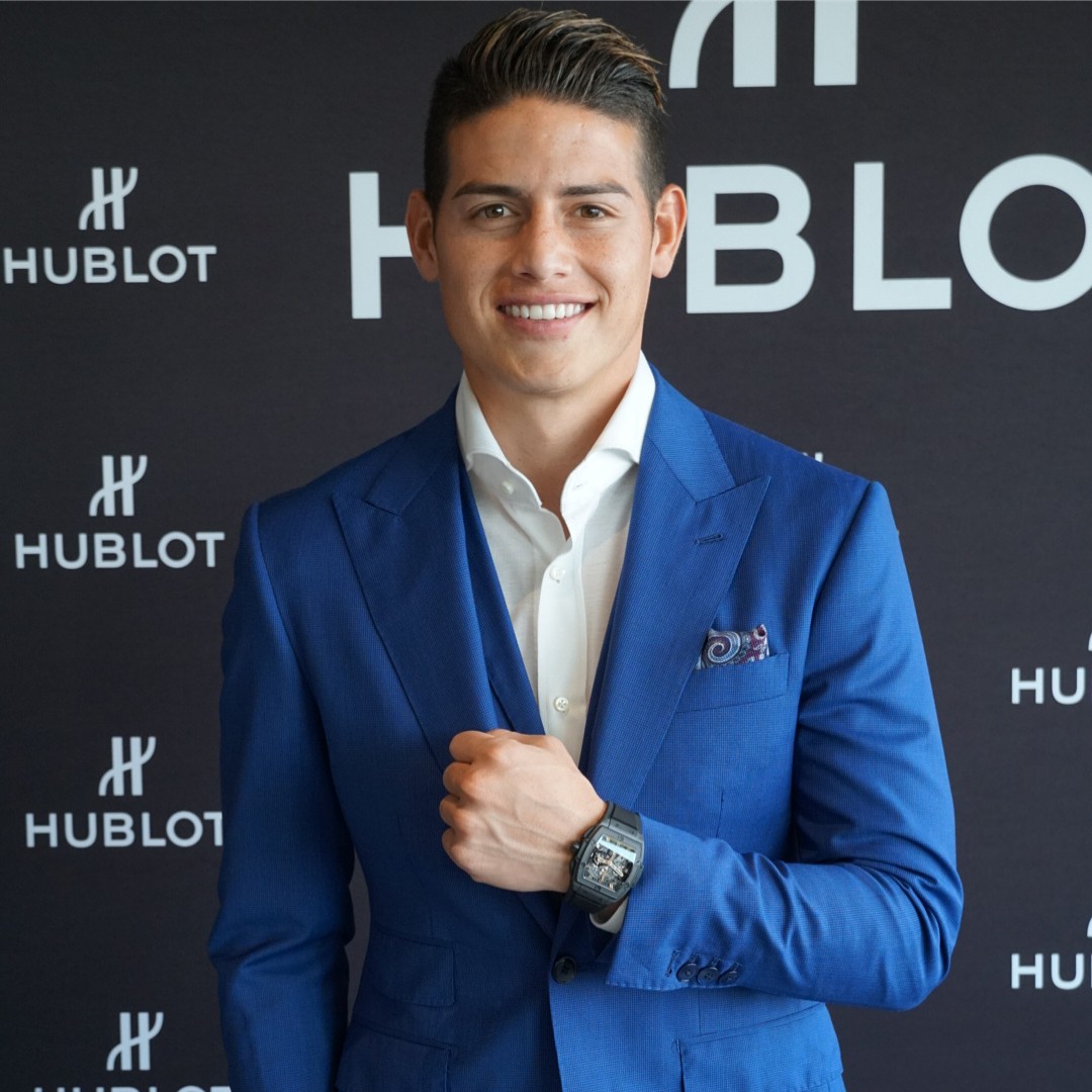 Ngắm không hết trai đẹp ở World Cup 2018, thêm chàng tiền vệ Colombia khiến chị em ngẩn ngơ