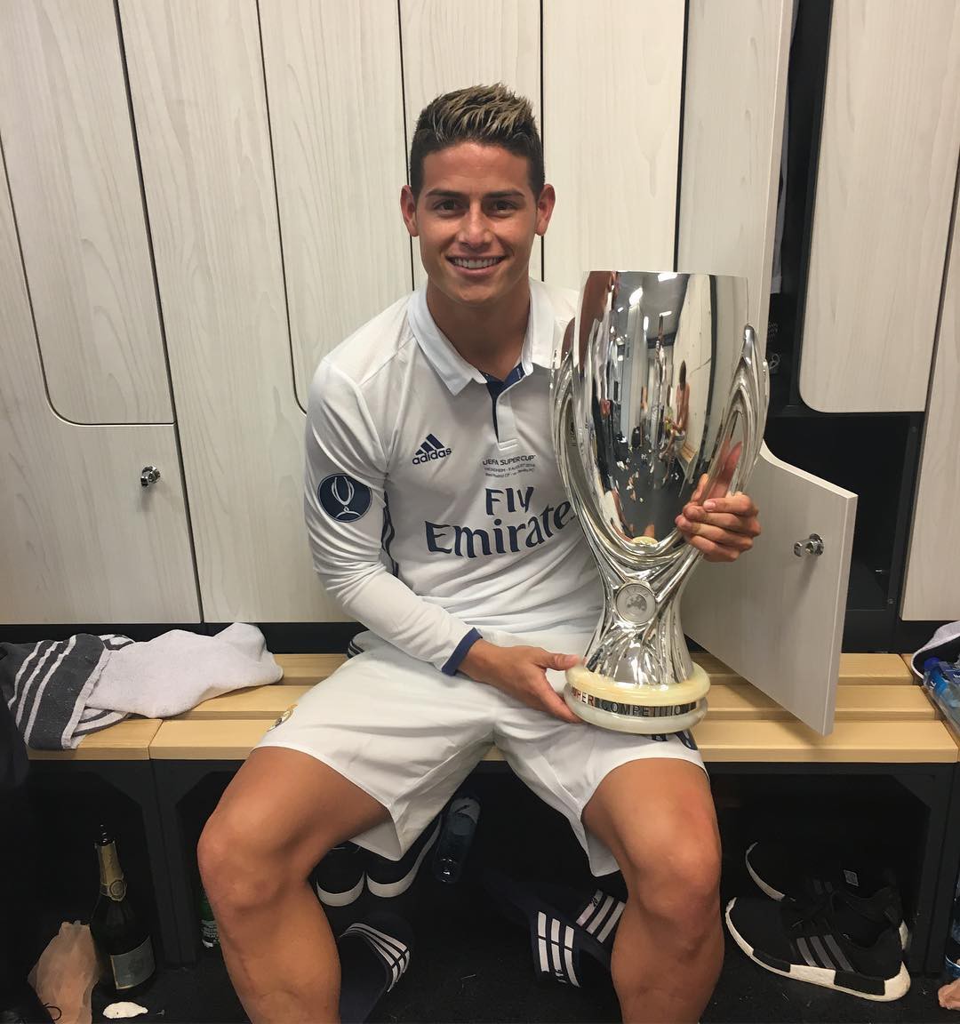 Ngắm không hết trai đẹp ở World Cup 2018, thêm chàng tiền vệ Colombia khiến chị em ngẩn ngơ