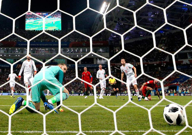 De Gea nói gì sau sai lầm ngớ ngẩn?