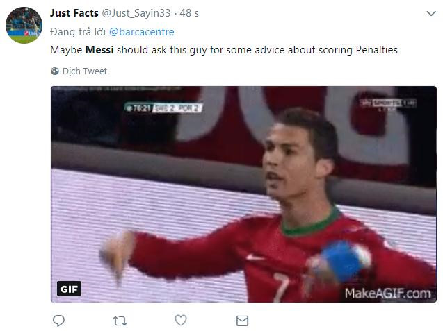 Ảnh chế Ronaldo cười nhạo Messi đá hỏng 11 m ở trận gặp Iceland