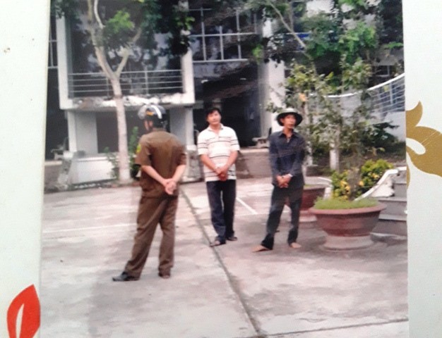 Vụ còng tay 3 người dân: Trưởng công an nói đúng, chủ tịch xã nói chưa đúng