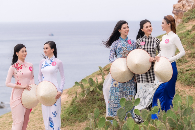 Top 30 phía Nam Hoa hậu Việt Nam 2018 mặc áo dài khoe dáng thướt tha Top 30 phía Nam Hoa hậu Việt Nam 2018 mặc áo dài khoe dáng thướt tha