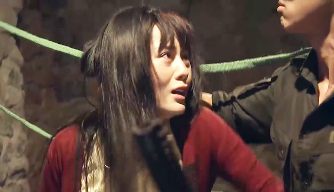 Quỳnh búp bê - Tập 1: Vừa trốn khỏi số phận bị bán sang Trung Quốc, Quỳnh rơi ngay vào lầu xanh