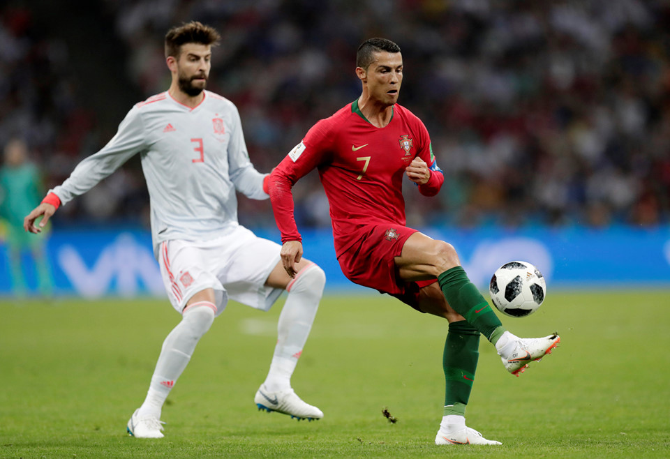 Cristiano Ronaldo đã cứu Bồ Đào Nha như thế nào?