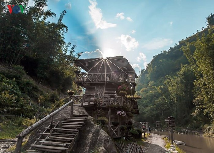 Ngôi làng đẹp nhất Tây Bắc tan hoang sau trận mưa dị thường