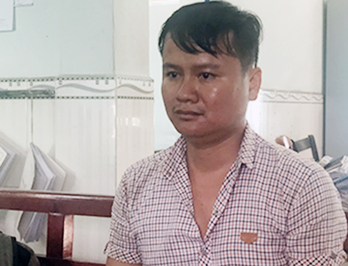 Kẻ ném cả tảng đá vào đầu cảnh sát cơ động TP HCM bị bắt