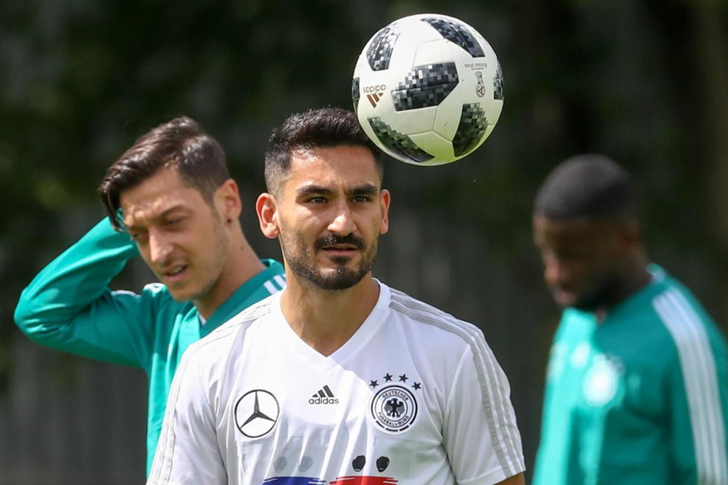 Gặp Mexico, tuyển Đức sẽ làm điều chưa từng có với Oezil