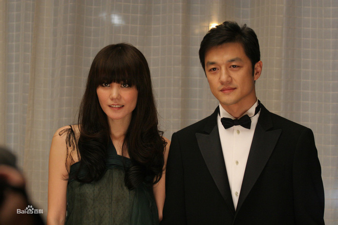 Lý Á Bằng: Kẻ thất bại trong hôn nhân vẫn kiên cường từng bước trở thành người cha vĩ đại của đứa con gái kém may mắn