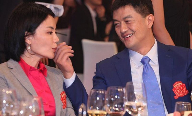 Lý Á Bằng: Kẻ thất bại trong hôn nhân vẫn kiên cường từng bước trở thành người cha vĩ đại của đứa con gái kém may mắn