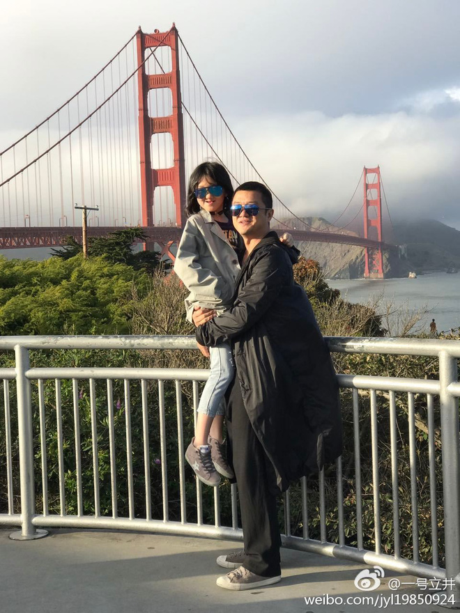 Lý Á Bằng: Kẻ thất bại trong hôn nhân vẫn kiên cường từng bước trở thành người cha vĩ đại của đứa con gái kém may mắn