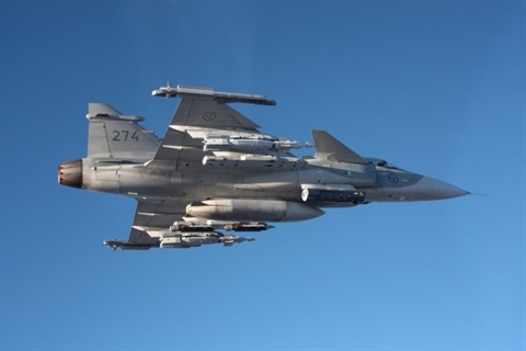 Việt Nam chọn mua tiêm kích nào từ phương Tây?