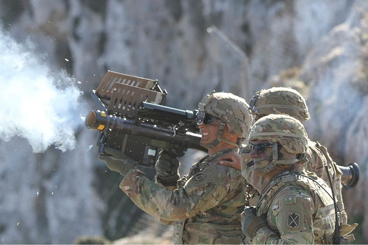 Mục kích binh sĩ Mỹ trong các cuộc tập trận bắn đạn thật ác liệt