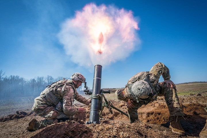 Mục kích binh sĩ Mỹ trong các cuộc tập trận bắn đạn thật ác liệt