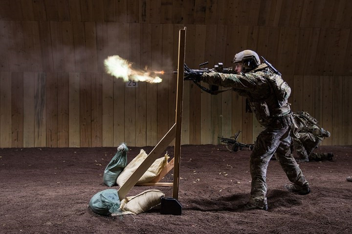 Mục kích binh sĩ Mỹ trong các cuộc tập trận bắn đạn thật ác liệt